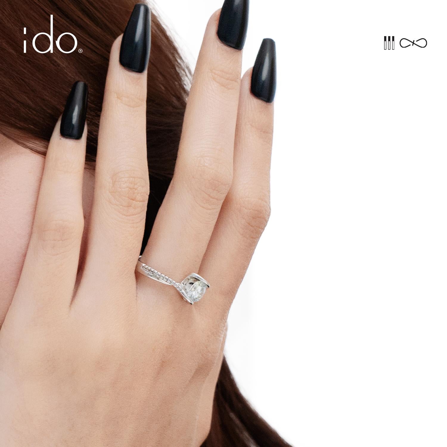 Angel Kiss Ring - R23 Silver 925 Moissanite